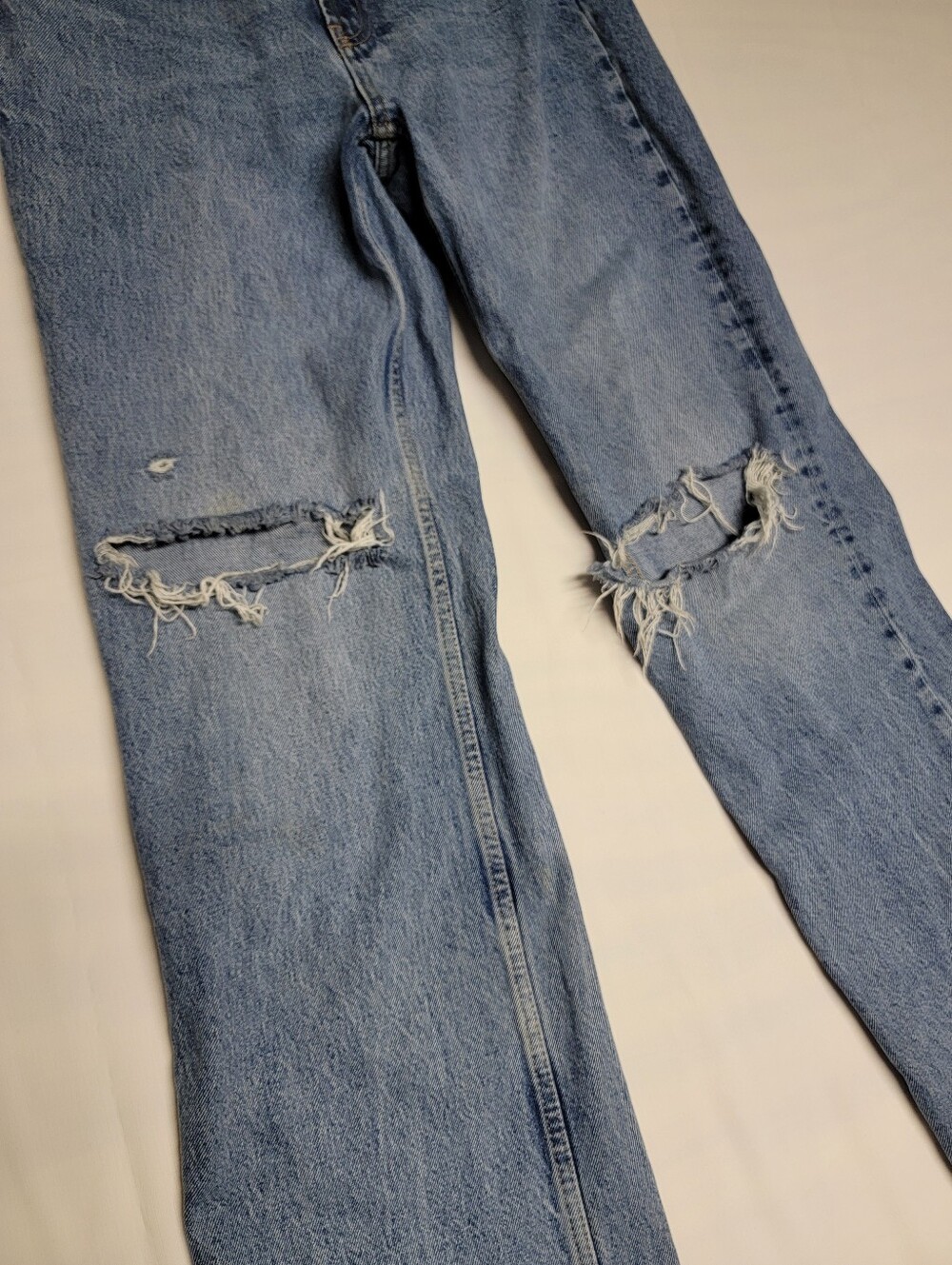 Zara Distressed High Rise Straight Leg Jeans Light Wash Raw Hem - Picture 4 of 12